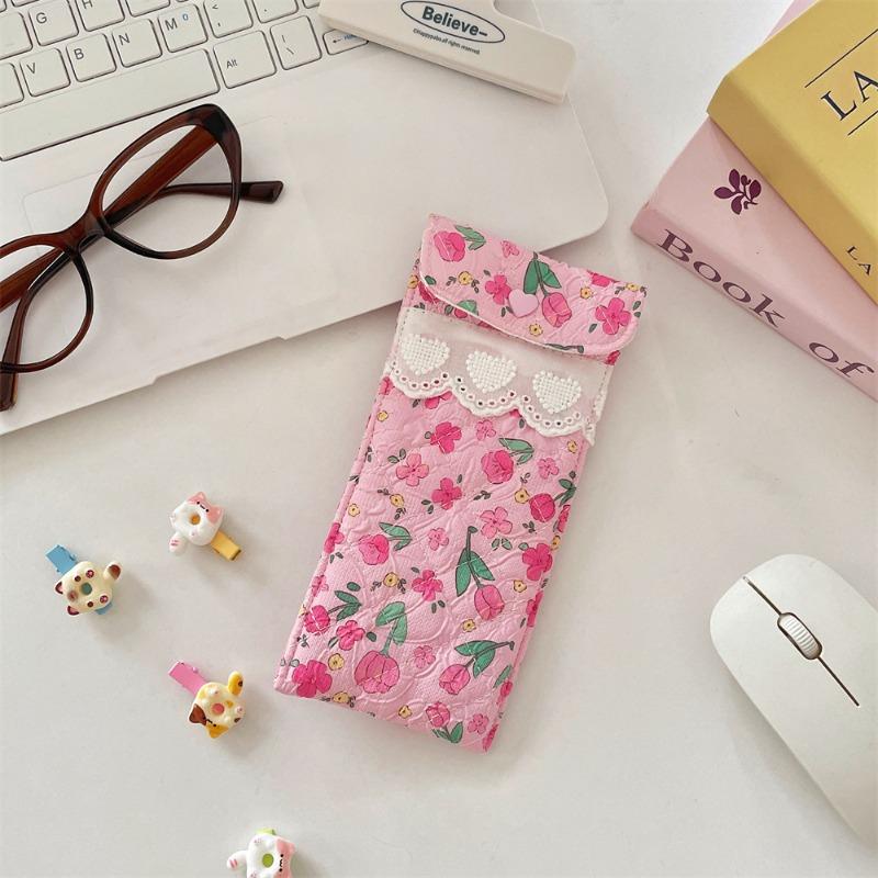 

5758 Cartoon printed padded glasses bag Soft girl portable sunglasses bag Anti-pressure glasses case Storage bag