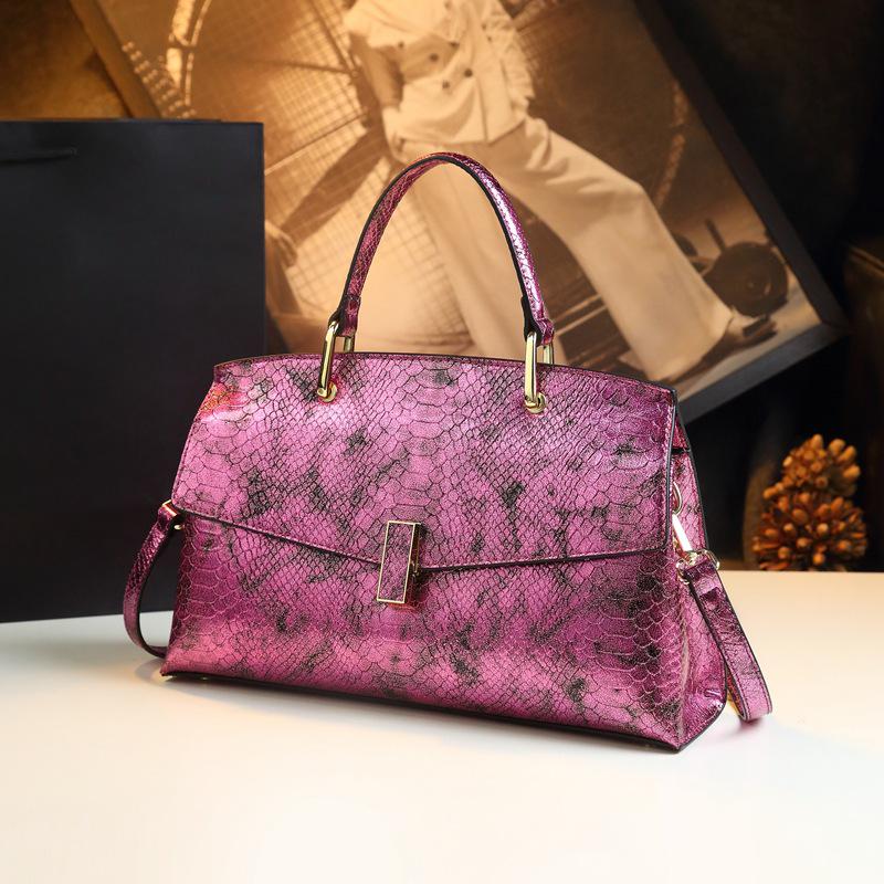 2023 Women's High-Quality Genuine Leather Crossbody Bag: Trendy, Versatile, and Stylish Laser Shoulder Handbag
