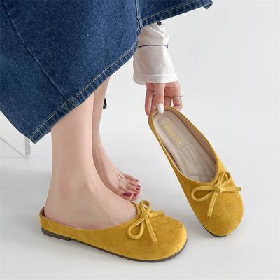Stilvolle und leichte weiße Retro-Flachboden-Taschenkopf-Slipper Damen Sommerbekleidung 2025 neu mit Rock rutschfeste Sandalen