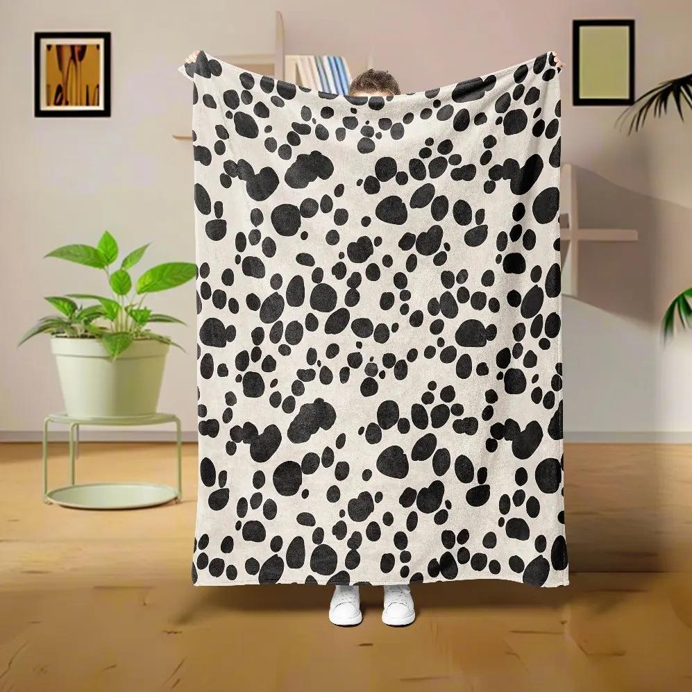 Fun Animal Print Flannel Blanket  Cow Zebra Tiger  Giraffe Throw for Home Sofa Kids Students Nap  Lunch Break