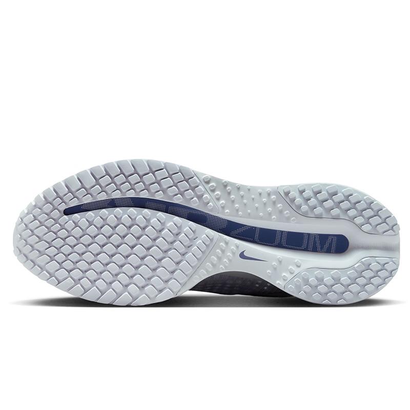 Nike Women's Pegasus Premium Running Shoes