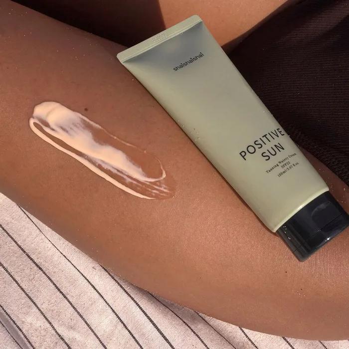 [Pre-order] Positive Sun Tanning Watery Cream SPF22 150ml