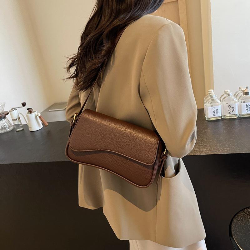 Bag Women 2025 New Fashion Textured Lychee Pattern Small Square Bag Simple Commuter Versatile Shoulder Crossbody Bag