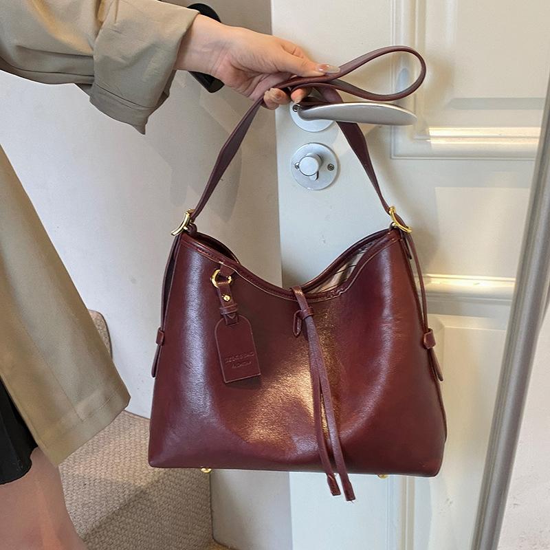 

Новая высококачественная повседневная простая сумка-тоут большой вместимости на плечо для женщин красный