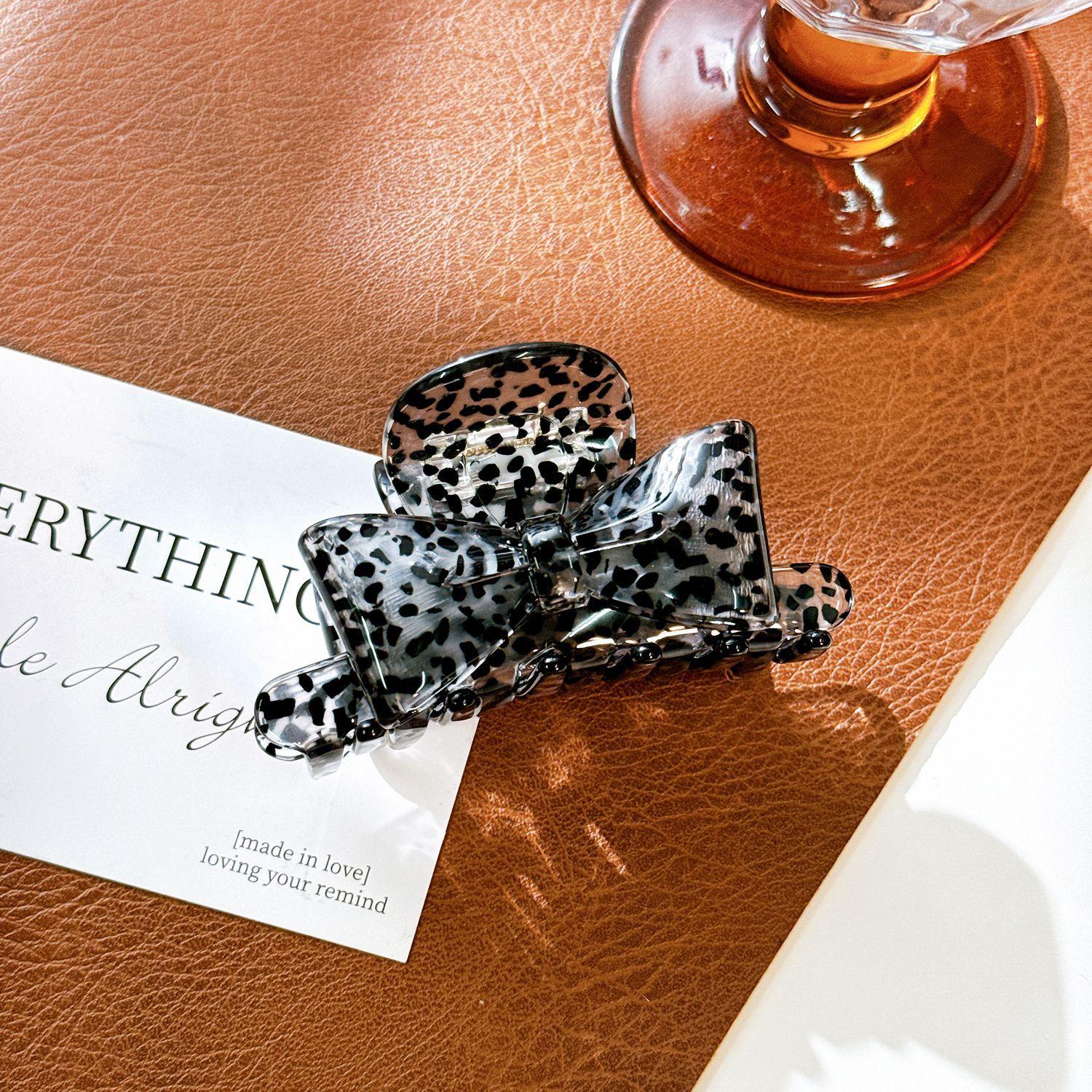 

Трендовые и шикарные заколки-крабы для волос разных цветов со стильным бантом для женщин Black8.1cm