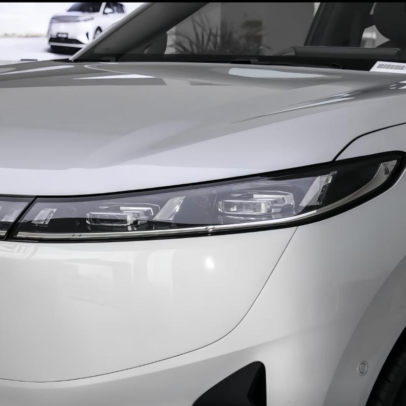 Dongfeng Yipai 008 Headlight Cover: Transparent Lens Housing for Front Lights