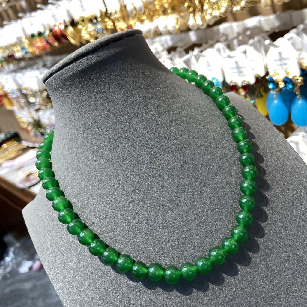 Star Same Retro Natural Emerald 8M Round Bead Necklace Natural Texture Green Glazed Necklace Classical Elegance