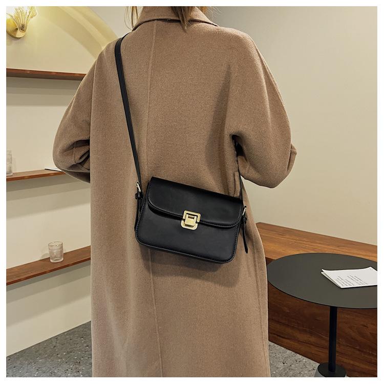 Temperament Versatile Women's Bag, Stylish and Simple Design Shoulder Messenger Bag Women's Retro Shoulder Small Square Bag