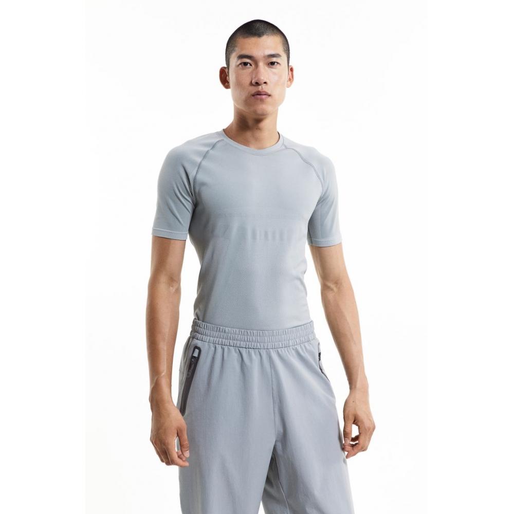 

Бесшовный спортивный топ HM DryMove, серый