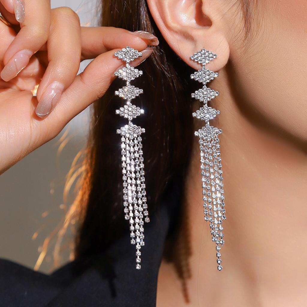 High-end luxury shiny long fringed earrings