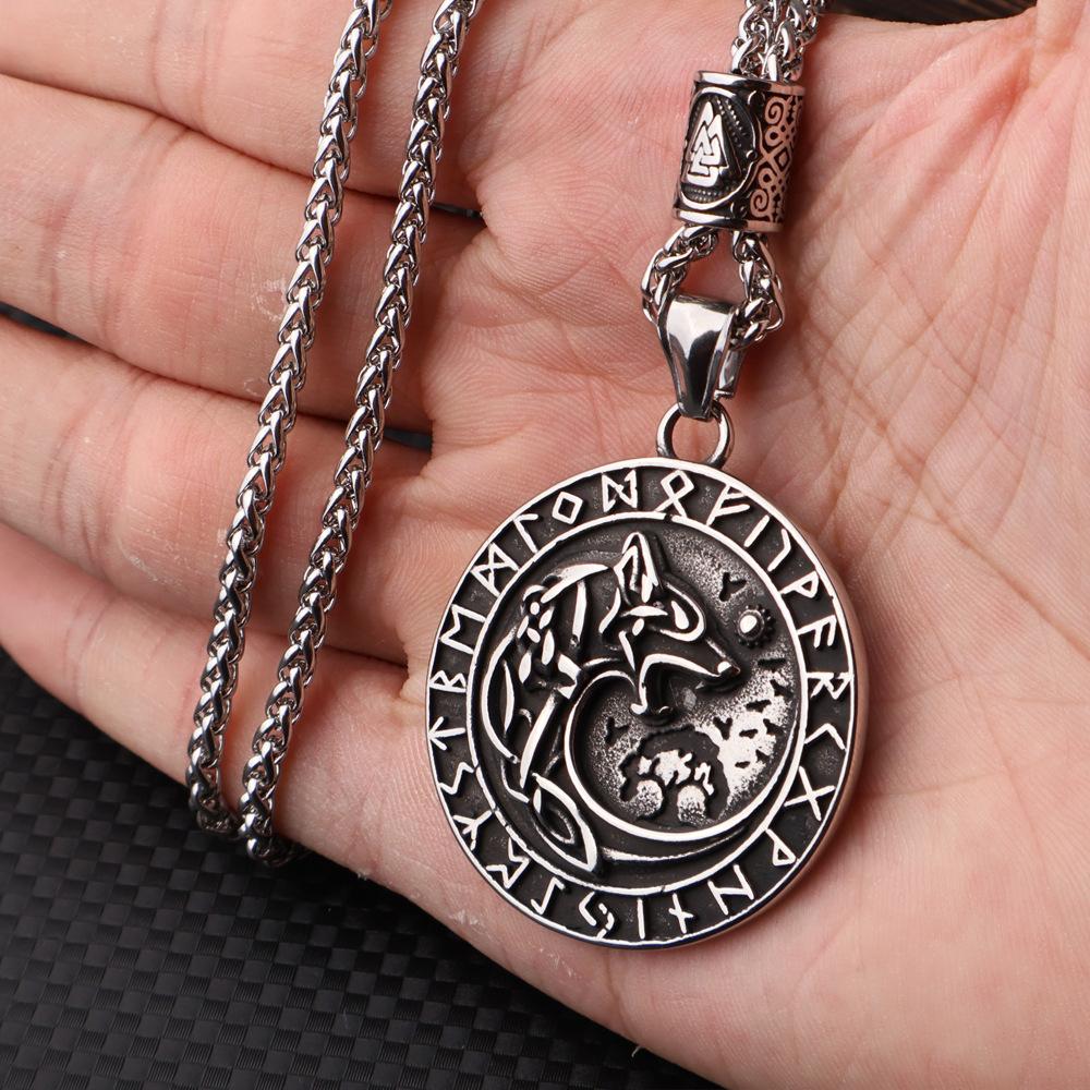 Viking Wolf Head Rune Titanium Steel Pendant Necklace Stainless Steel Men's Necklace Fashion Accessories Versatile