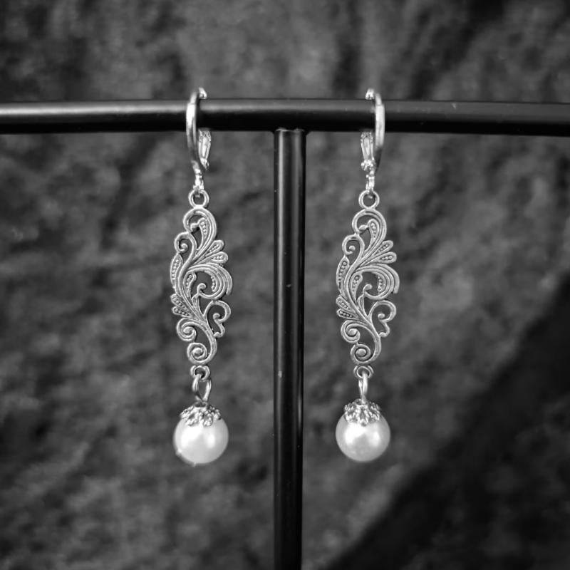 Vintage Gothic Court Tassel Dangle Earrings Silver Color Goth Punk Aesthetic Fashion Jewelry Accessory
