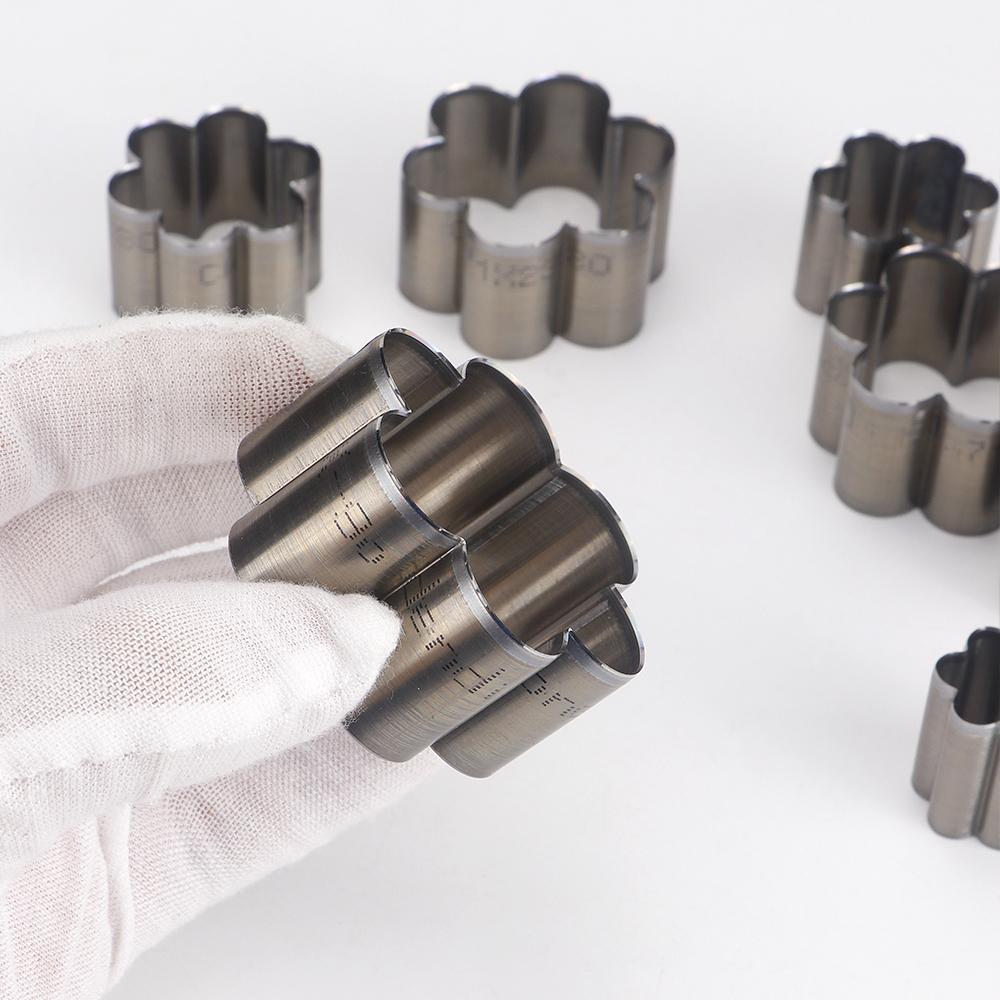 7pcs/set Flower Petal Metal Cutting Dies Set for DIY Faux Leather Crafts - High Carbon Steel Punching, Assorted Sizes (20-50mm)
