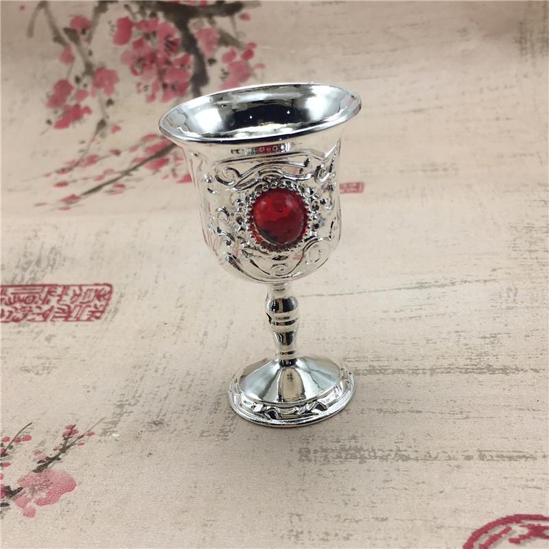 

Vintage Metal Wine Glass Silver-plated Wine Glasses Beverage Goblet Cocktail Cup Cocktail Glasses for Bar Party Home Decor 50ml красный