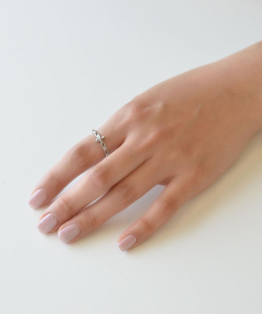 Vivus Rosette White Gold Silver Ring