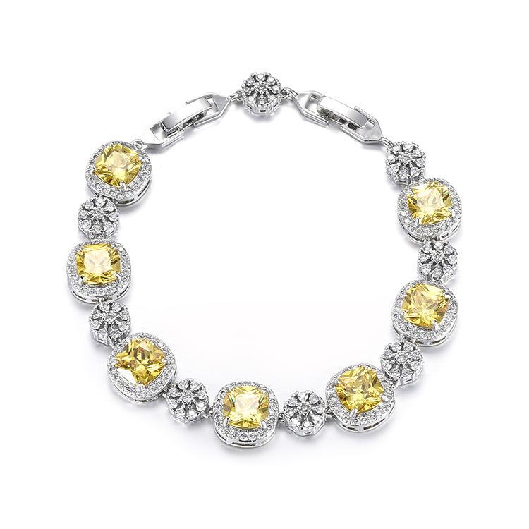 European and American advanced square princess fashion zircon bracelet female square inlaid luxury zircon bracelet.