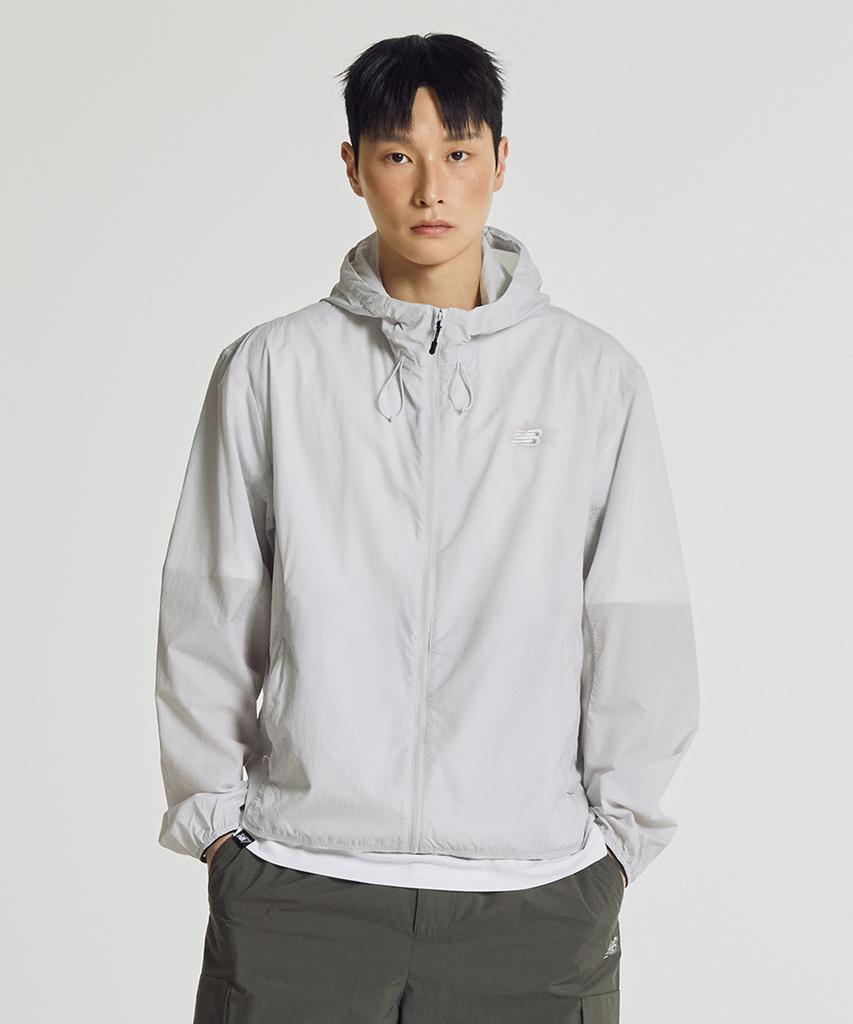 New Balance Nbnag21503 / Uni Air Ultralight Hooded Windbreaker (Light Gray)