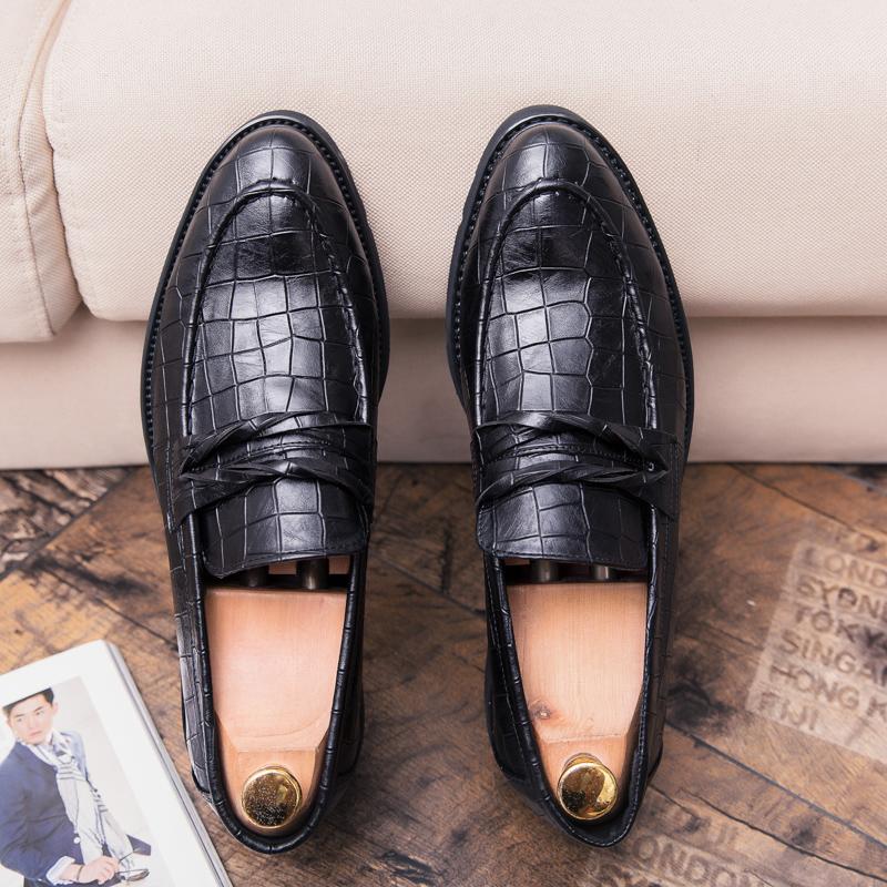 High Quality Thick Soled Business British Wedding Social Leather Shoes Men’s Dress Shoes Trend Formal Shoes Men Loafers 2026