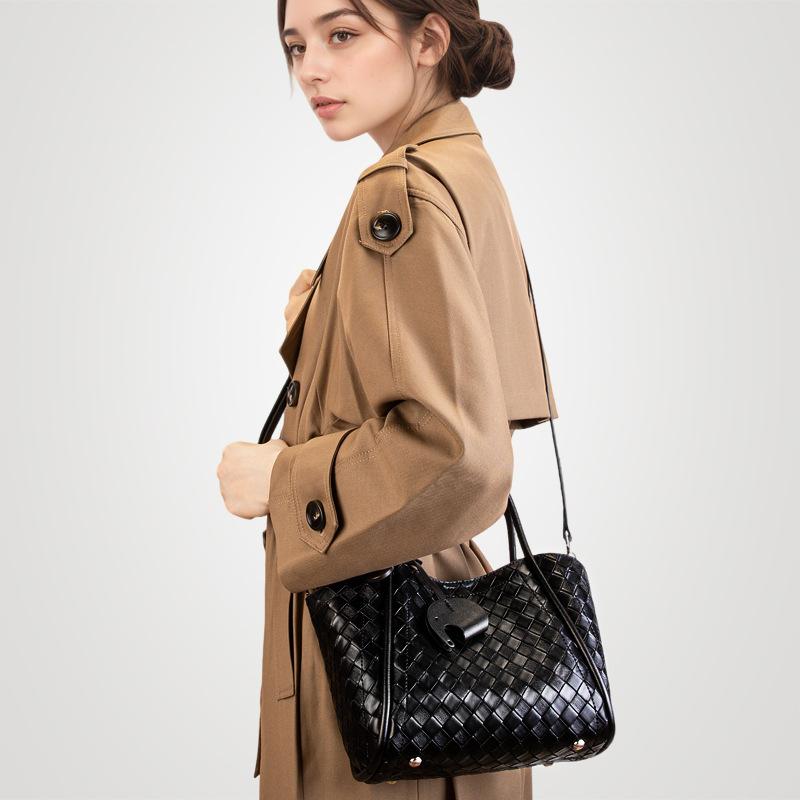 Leather Woven Pattern Tote Bag, Large Capacity, Versatile Hand-held Crossbody Women's Bag