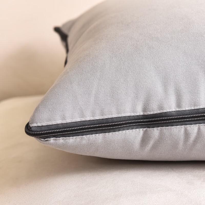 Embroidered Cloud Velvet Cotton Pillow Quilt