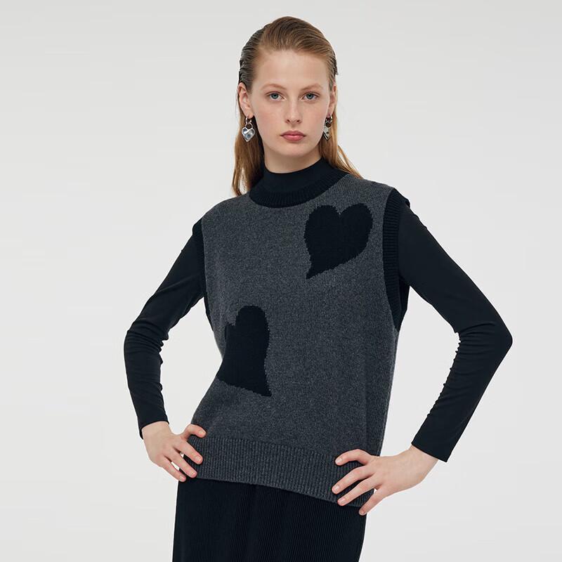 GOELIA Women's Heart Jacquard Vest & Knit Top Set