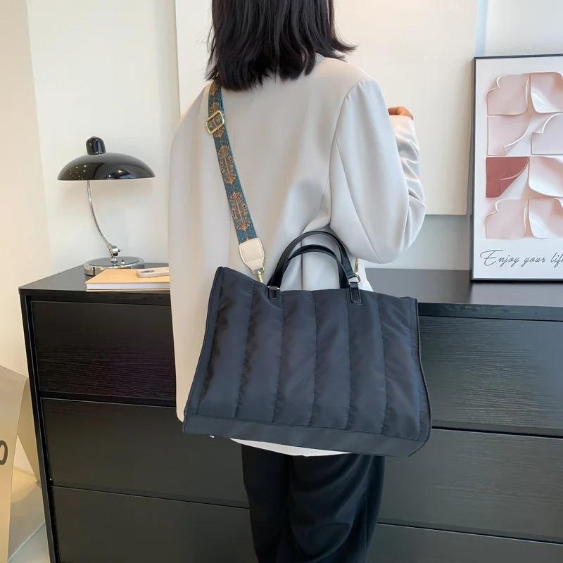 Luxury Brand Women Padded Large Capacity Handbags Green Big Totes Classic Nylon Down Cotton Shoulder Bag Office Lady Shopper Bag