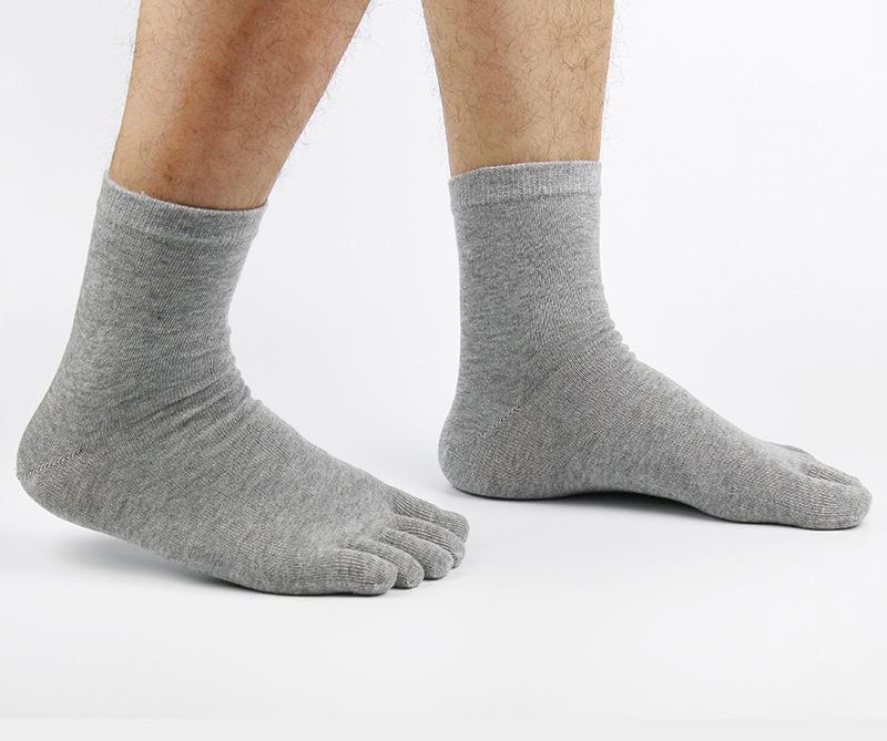 Herrstrumpor med fem tår i bomull, svettabsorberande, enfärgade, kort skaft