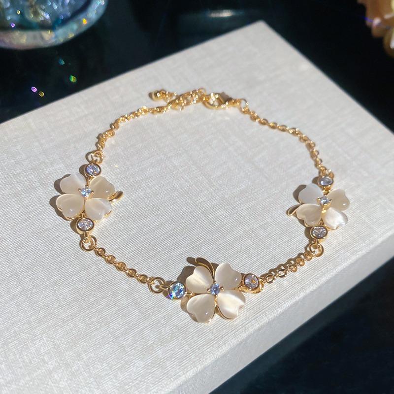 Mori small fresh zircon opal bracelet flower sweet temperament versatile bracelet light luxury high-end jewelry women
