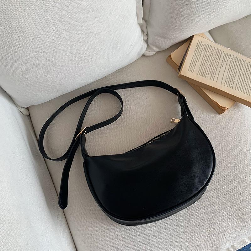 High-quality, Niche Women's Bag Fashionable and Casual Single-shoulder Crossbody Bag Versatile Dumpling Bag