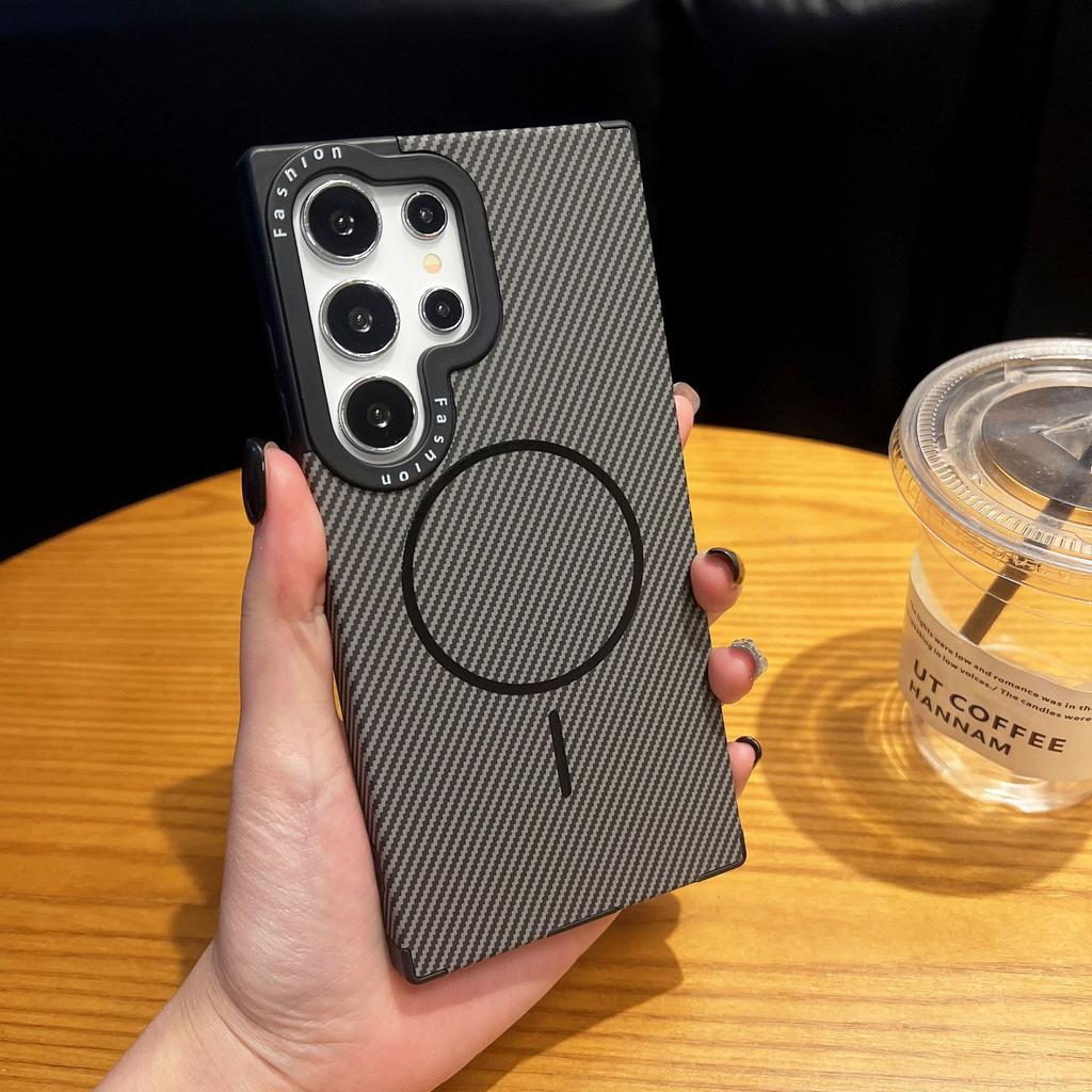 Odpowiedni dla Samsung S25 Ultra Kevlar Carbon Chisel Dimension Etui na telefon komórkowy S24plus Cienki pierścień Ssanie magnetyczne Zapobiega upadkom