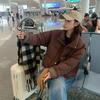 Down cotton clothes women's short models, new models in winter, small stand-up collar, thickened bread clothes, cotton-padded jackets.