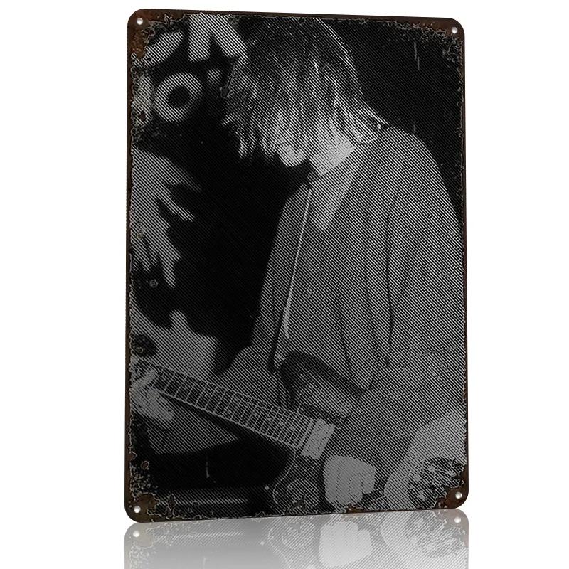Kurt Cobain Poster Retro D Bedruckte Metallschilder Benutzerdefinierte Wanddekoration Geschenk für Schlafzimmerdekoration Gaming Kunst von Wandgemälden Haus