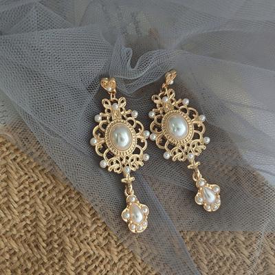 1 Paire Boucles d'Oreilles Pendantes Design Cour Royale Perle Fausse Motif Géométrique Tempérament Classique Robe