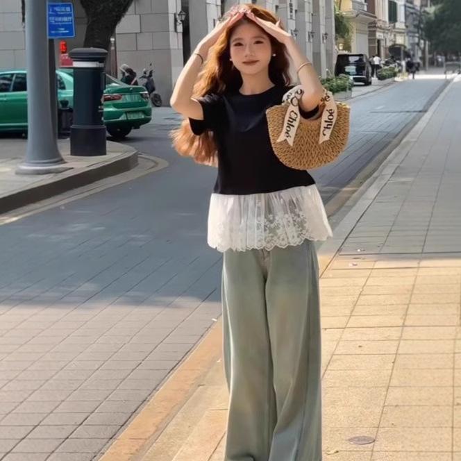 

Women s Ballet-Style Round Neck Short-Sleeve T-Shirt with Lace Hem Patchwork - Spring/Summer Design M