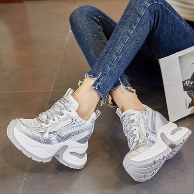 Innere Höherstellung 1 neue atmungsaktive Dad-Schuhe dicke Sohle Mesh kleine Sport- und Freizeitschuhe A1