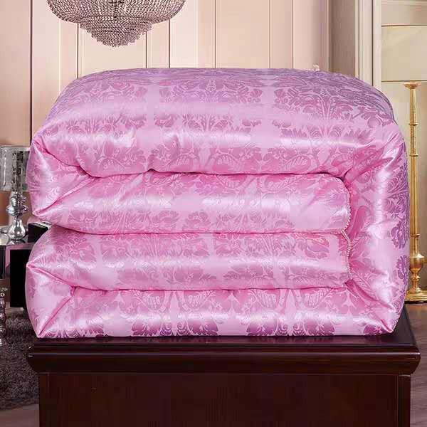 Seasonal Quilts Gift Set: Silk Quilts for Summer, Spring, Autumn, and Winter