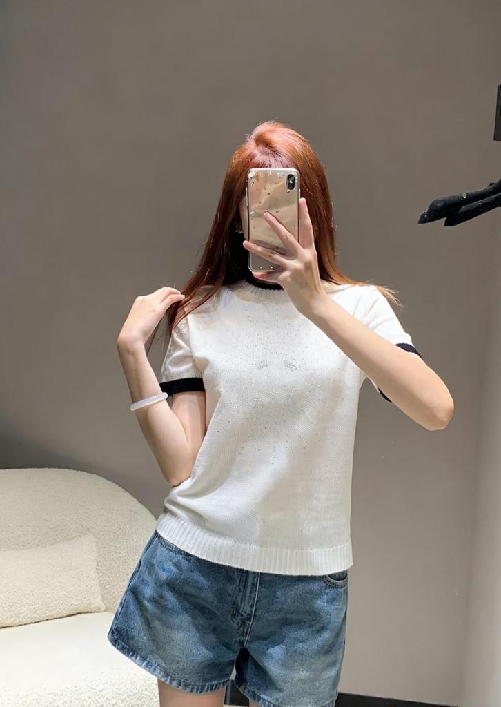 European Style Rhinestone Round Neck Knit Short Sleeve Casual Top - Summer 2026