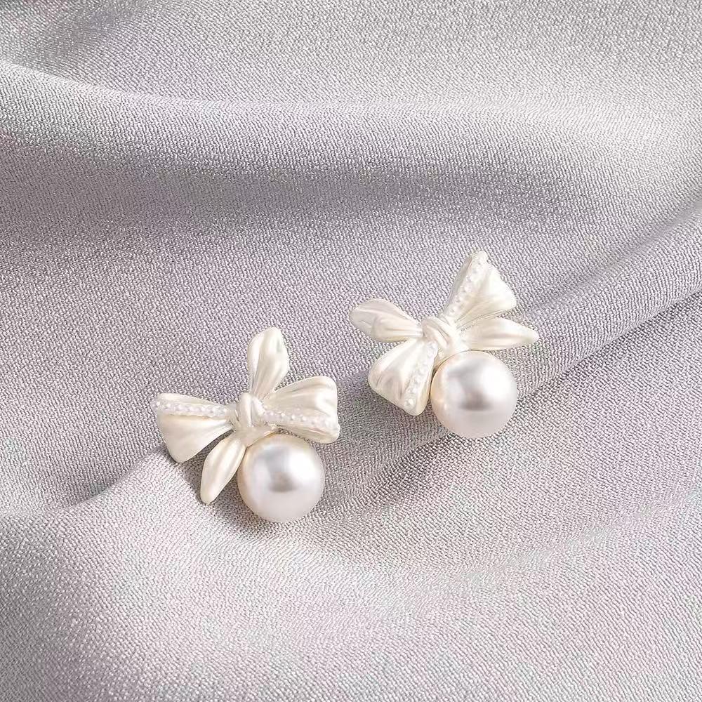 Pendientes de Borla de Flor de Perla de Aguja de Plata - Joyería de Moda para Mujer que Combina con Todo