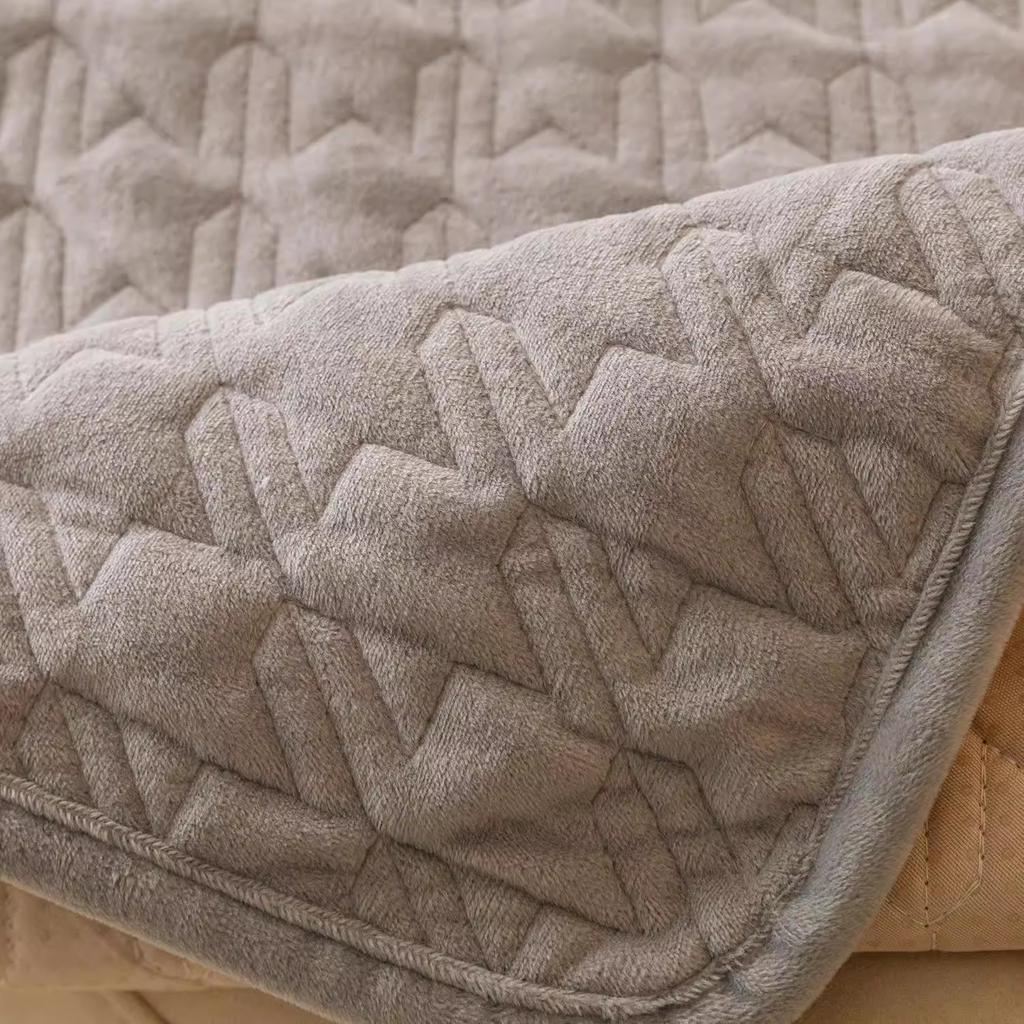 Sedací polštář Zimní Krátký Plyš Protiskluzový Jednoduchý Moderní Lehký Luxusní Styl Polštářek Sezónní Kožený Potah na pohovku Látkový ručník