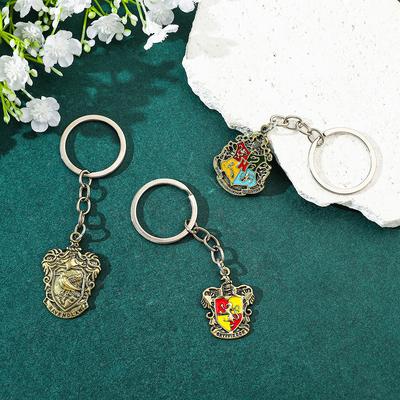 3PCS Retro Eagle Animal Logo Brelok do kluczy Magic Academy Naszyjnik Akcesoria