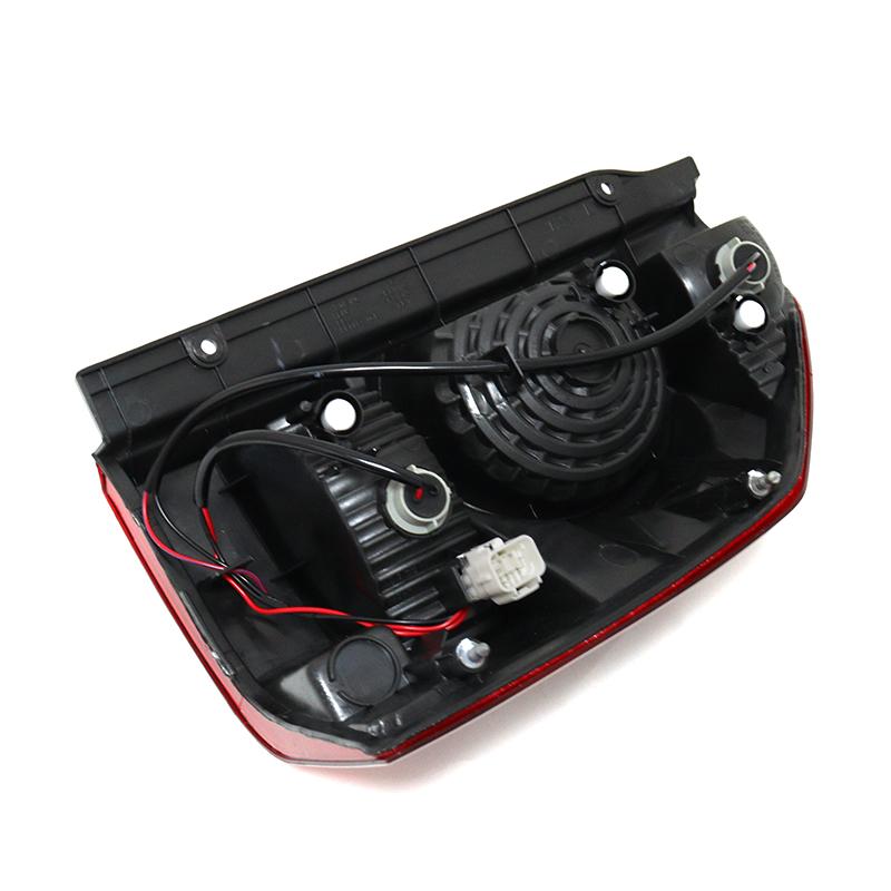 For Mitsubishi Pajero V73 2003-2007 Car Rear Tail Light Warning Brake Light Turn Signal Fog Lamp Auto Parts Taillight Assembly