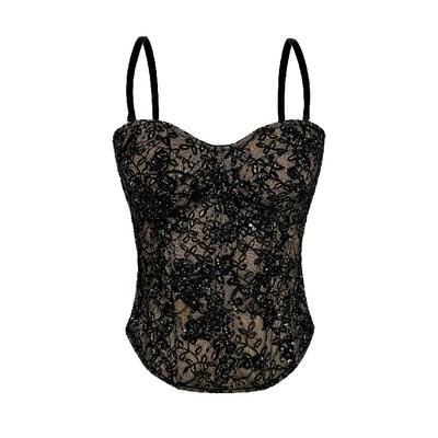 Corsés, ropa de mujer moderna y elegante