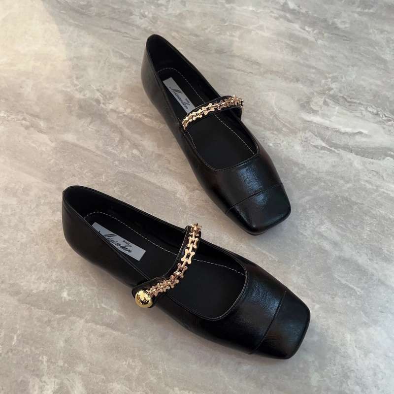 One-word buckle square head single shoes women's 2025 new shoes French Mary Jane women's shoes black Xiaoxiang evening breeze flats
