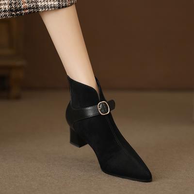 Medium Heel Soft Leather Retro Brown Boots for Women 2025 Autumn and Winter New Splicing Soft Leather Medium Heel Pointed V-mouth Boots for Women