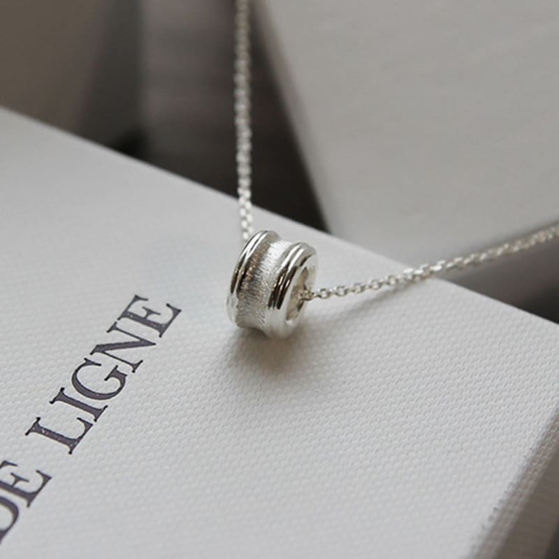 World Line Belloglow necklace