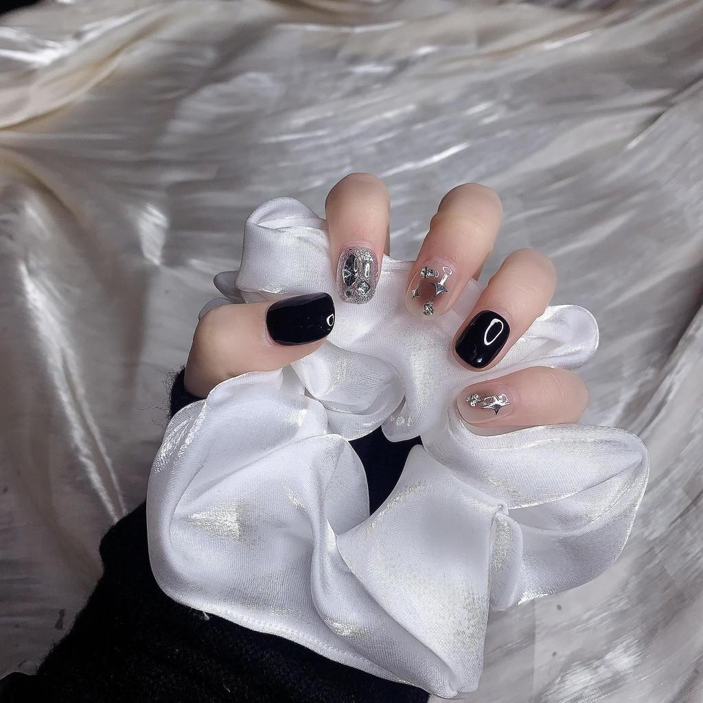 

White Wearing Black Nail Art Short Handmade Rhinestone Highend Patches Nail L