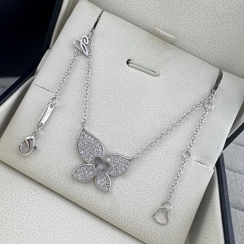 Exquisite Diamond Butterfly Necklace: Elegant High-End Women's Clavicle Jewelry
