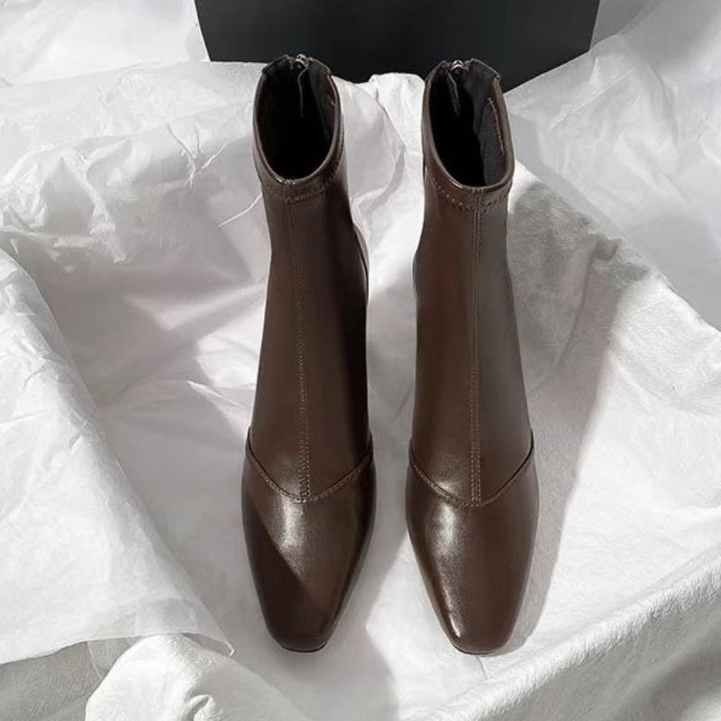 French soft leather new style short boots, autumn and winter fashion trend, versatile square head fashion boots 2025