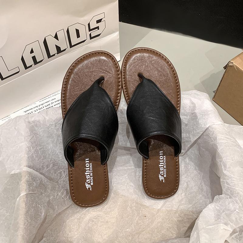 

Мягкая подошва, удобные тапочки, повседневные универсальные шлепанцы, летняя пляжная обувь 2025 года, модные сандалии на плоской подошве 35 чёрный