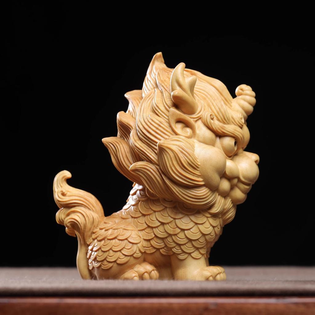 Miniature Statue Wooden Carving Auspicious Beast Qilin Ornament Office Accessories  Home Decoration Gift Collection Souvenirs